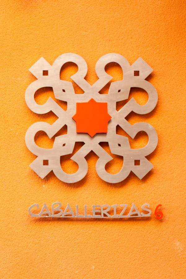 Caballerizas Con Parking Gratuito En Pleno Centro Pangsapuri Granada