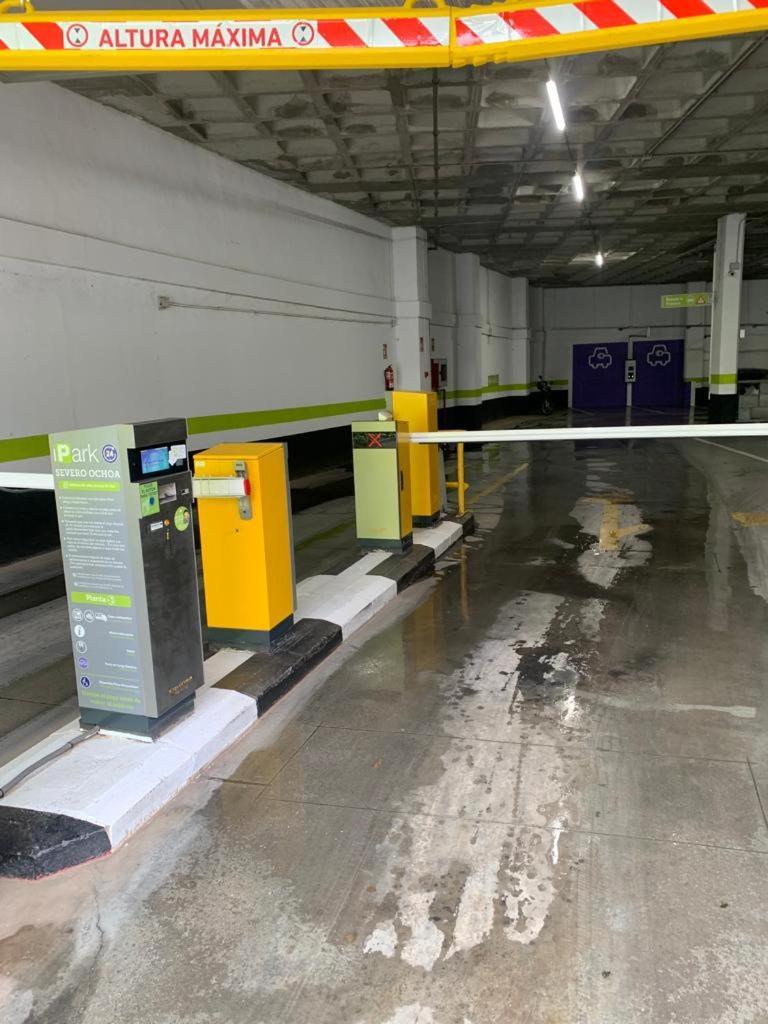 Caballerizas Con Parking Gratuito En Pleno Centro Pangsapuri Granada